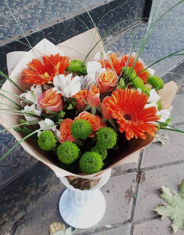 Букет цветов из: Герберы, Хризантемы, Альстромерии и Розы в Засечном