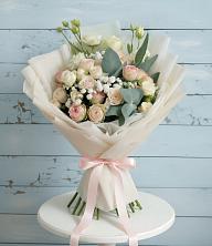 Букет цветов из:  Розы и Лизиантусы в Засечном