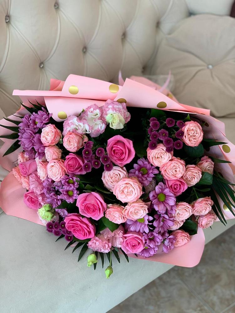 Букет цветов из: Хризантемы, Розы и Лизиантусы в Засечном