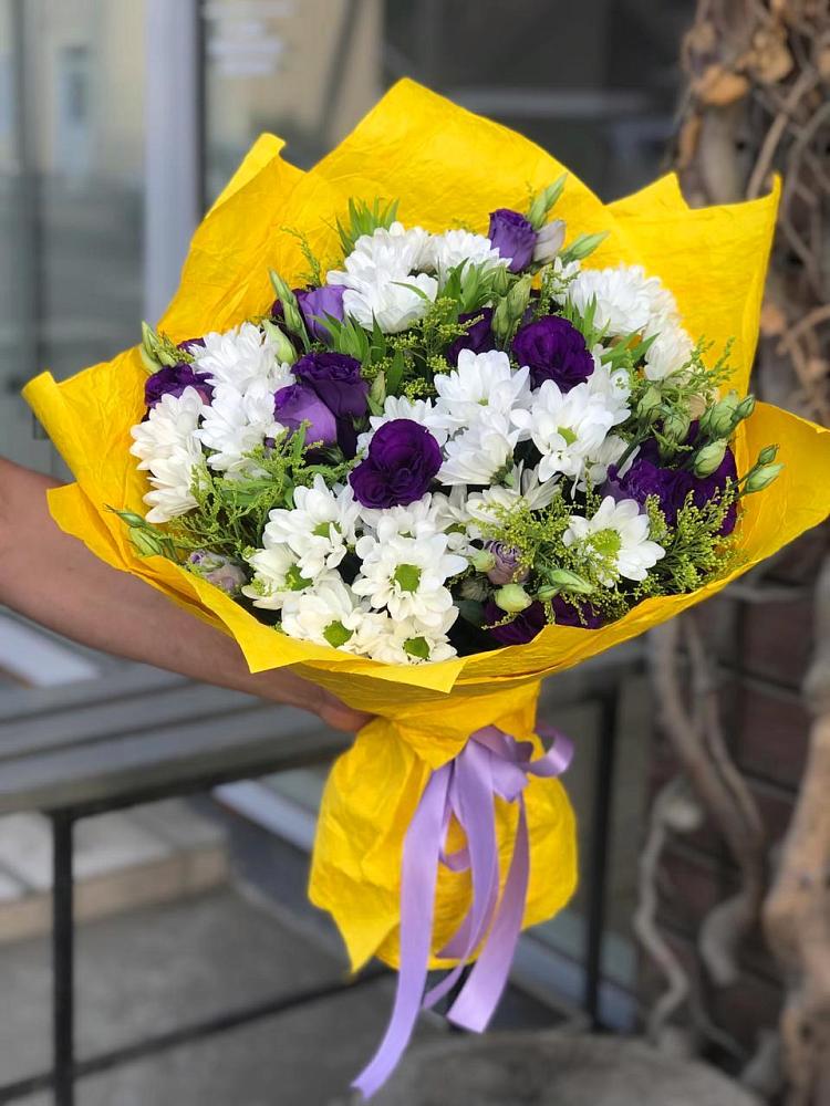 Букет цветов из: Ирисы, Хризантемы и Ромашки в Засечном