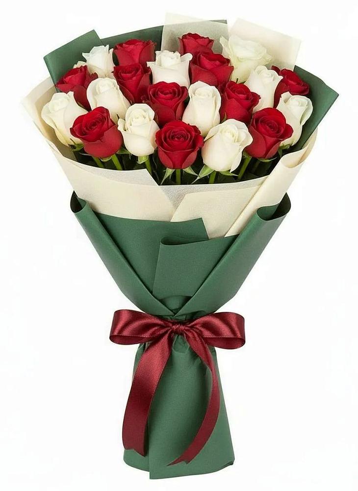 Букет Микс из красных и белых роз в Засечном