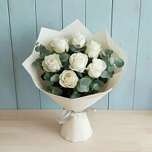Букет Белые розы в Эвкалипте в Засечном