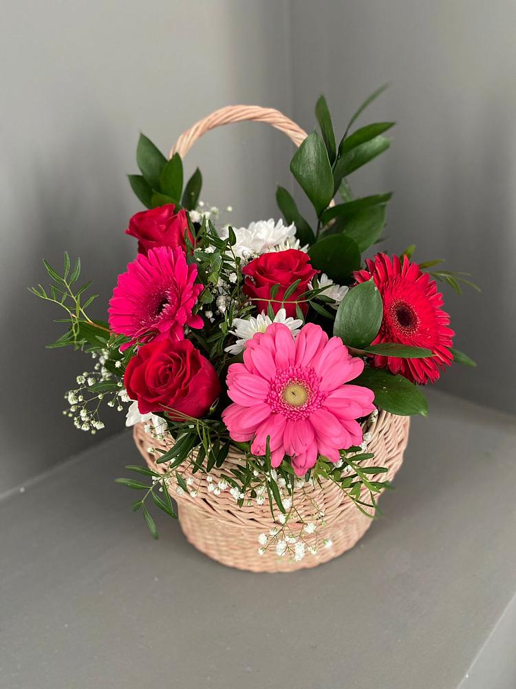 Цветочная композиция из Розы, Хризантемы и Герберы в корзине в Засечном