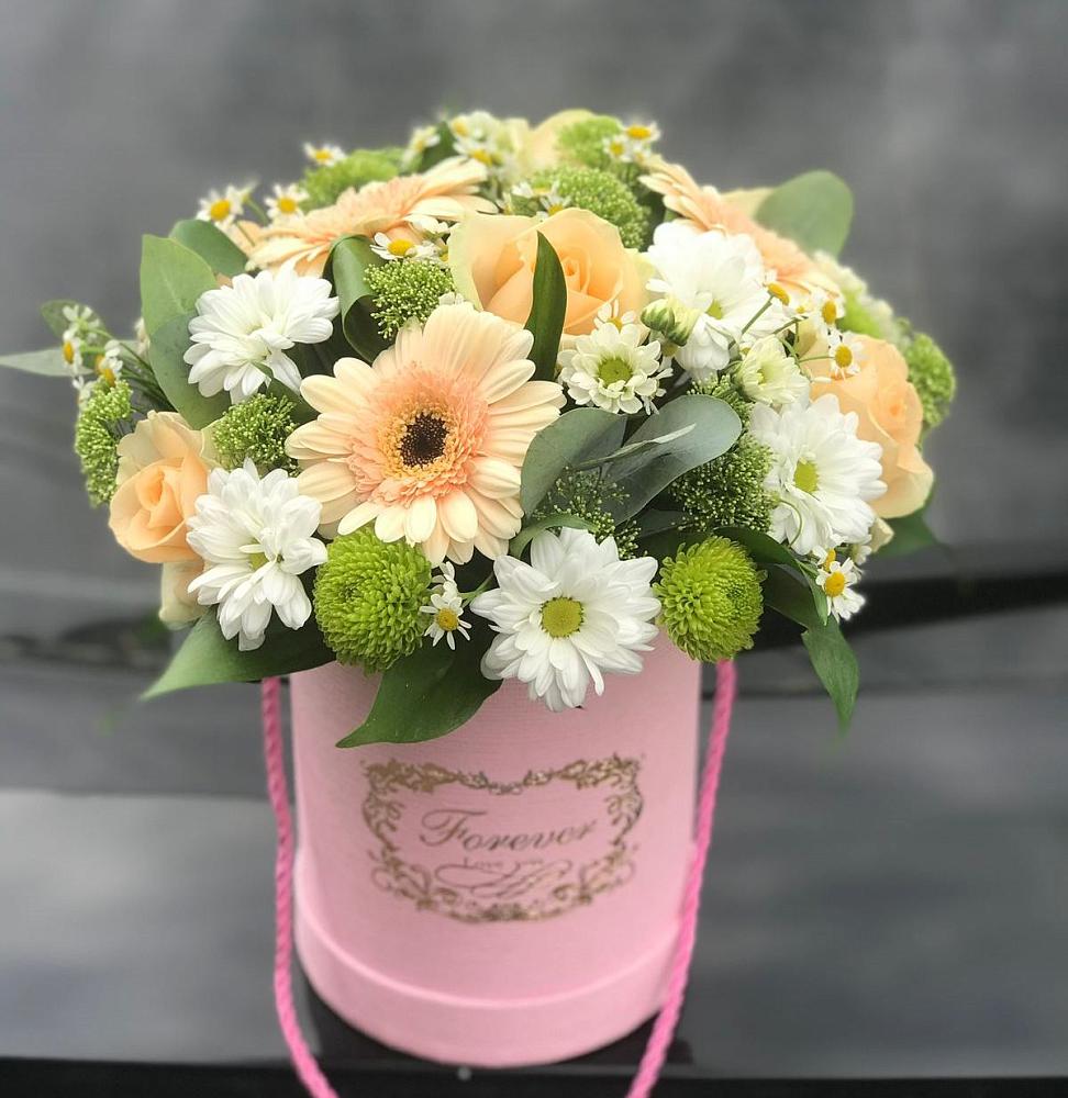 Цветочная композиция из Розы, Герберы и Хризантемы в шляпной коробке в Засечном