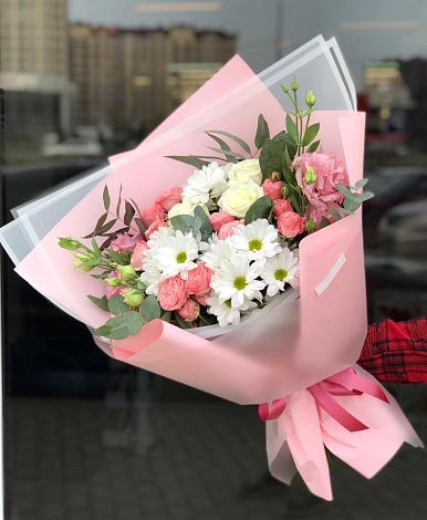 Букет цветов из: Розы, Лизиантусы и Хризантемы в Засечном