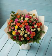 Букет Микс из разноцветных кустовых роз в Засечном