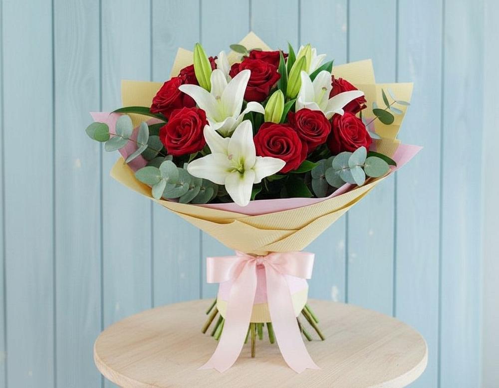 Букет цветов из: Лилии и Розы в Засечном